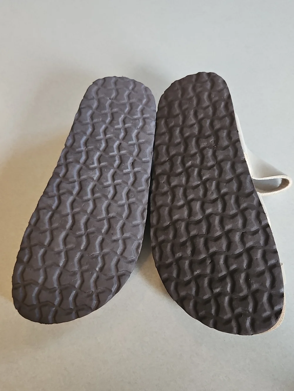 Cushionaire Luna Sandals